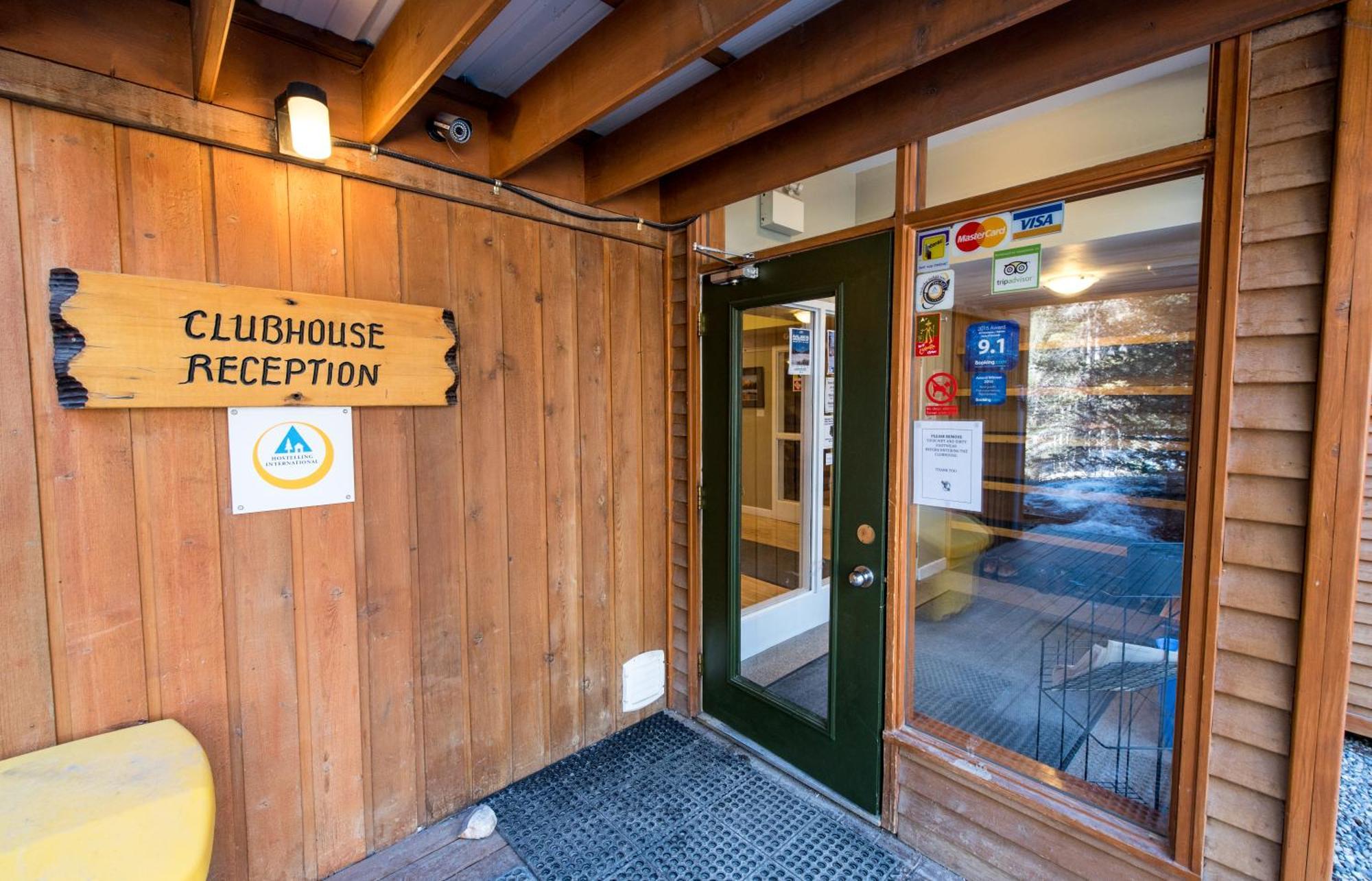 Canmore Alpine Hostel - Alpine Club Of Canada المظهر الخارجي الصورة